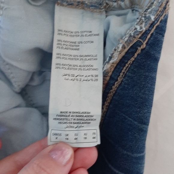 Denim Jogger Capri - Picture 8 of 10